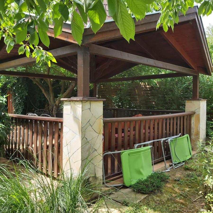 Melinda nyaralóház Balatonkenese Exterior foto